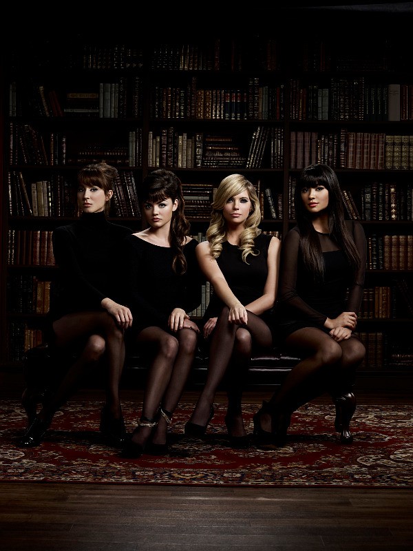 First Promo for'Pretty Little Liars' Season 3 Premiere