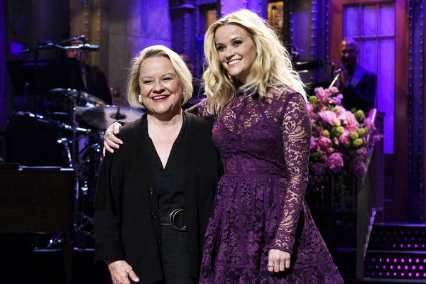 Reese Witherspoon and 'SNL' Cast Apologize to Moms on Mother's Day