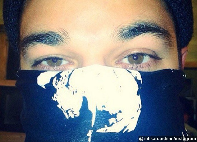 Rob Kardashian Is Back on Instagram With New Cryptic Selfie