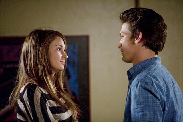 'Secret Life of the American Teenager' Spring Premiere Promo Teases a Bombshell