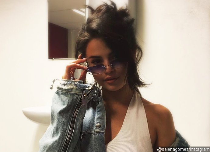 Selena Gomez Goes Braless in Sexy New Pics