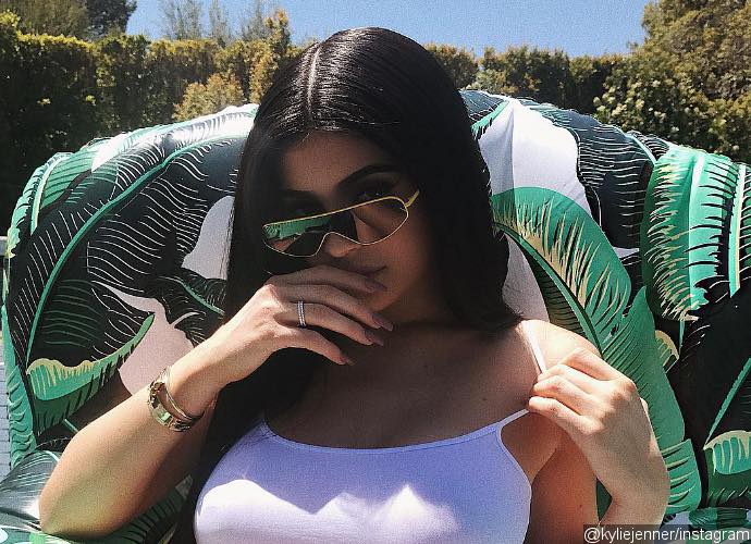 Snapchat Loses $1.3 Billion After Kylie Jenner Says She No Longer Uses It