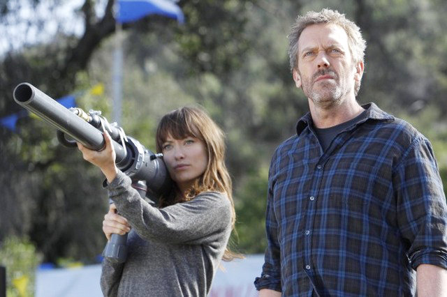 Sneak Peeks: House Digs Out Truth Behind Thirteen's Jail Time