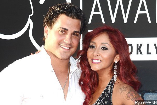 Snooki Defends Her Husband From Ashley Madison Rumor