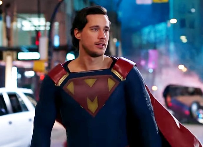 'Supergirl' 2.13 Preview: Mr. Mxyzptlk Turns Into Superman to Win Kara's Heart