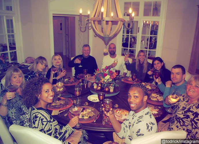 Taylor Swift Celebrates Thanksgiving With Family and Friends