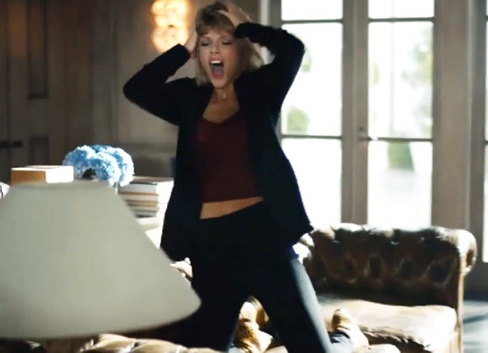 Watch Taylor Swift Dance Like No One's Watching in New Apple Music Ad