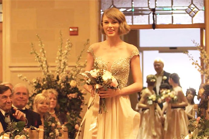 Check Out Taylor Swift's Emotional Maid-of-Honor Speech at Best Friend's Wedding