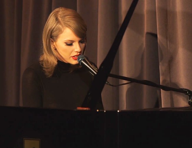 Taylor Swift Strips Down 'Out of the Woods' for 1st Anniversary of '1989' Album