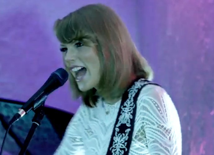 Taylor Swift Strips Down 'Shake It Off' and 'Wildest Dreams' at Intimate Australian Concert