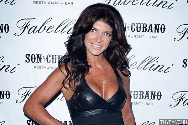 Teresa Giudice Tweets for the First Time in Prison, Thanks Her Fans