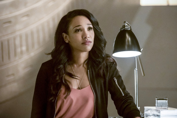 'The Flash': Iris West Spotted Battling Flying Samurai on Season 4 Filming Set