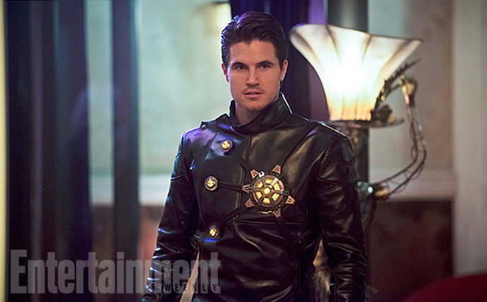 'The Flash': Robbie Amell Reveals Shocking Detail of Deathstorm's Return