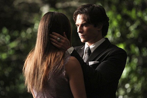 'The Vampire Diaries' Boss Talks About Damon's Life After Elena