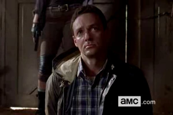 'The Walking Dead' 5.11 Sneak Peeks: New Guy and a Trap