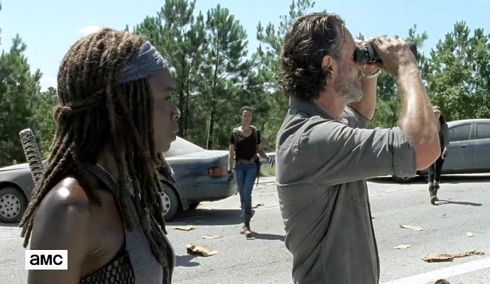 'The Walking Dead' Midseason Premiere Clip: Rick Faces Saviors Roadblock