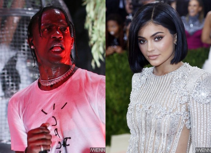 Travis Scott Wants Kylie Jenner to Star in His Music Video, Thinks She's 'Smokin' Hot'