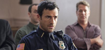 Justin Theroux is a police officer who tries to maintain some semblance of normalcy after Rapture
