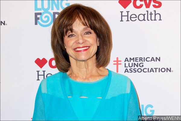 Valerie Harper Is NOT in a Coma, Husband Says She's Doing Well