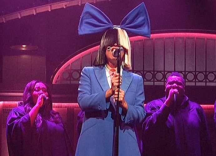 Video: Sia Performs 'Alive' and 'Bird Set Free' on 'SNL'