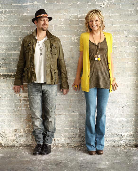 Video Premiere: Sugarland's 'Tonight'