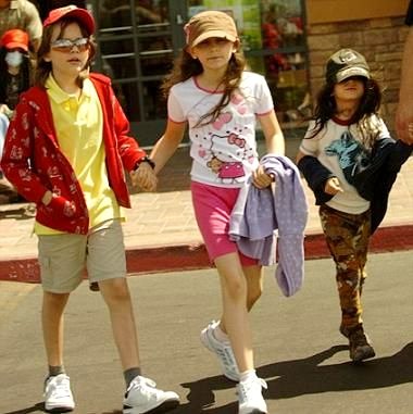 Secret Battle Over Custody of Michael Jackson's Kids