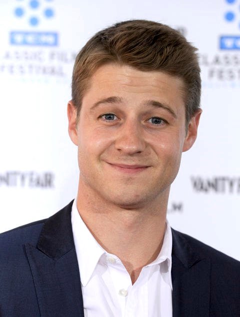 Benjamin McKenzie Confused Why He's Still Single