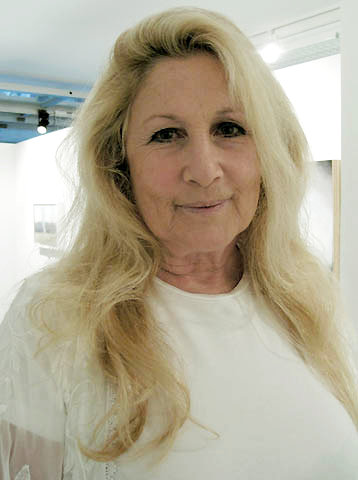 Jane Holzer Ordered to Testify in Andy Warhol Fraud Case