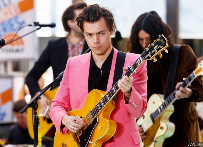 Find Out Why Harry Styles Won't Sing One Direction Songs on His Solo Tour
