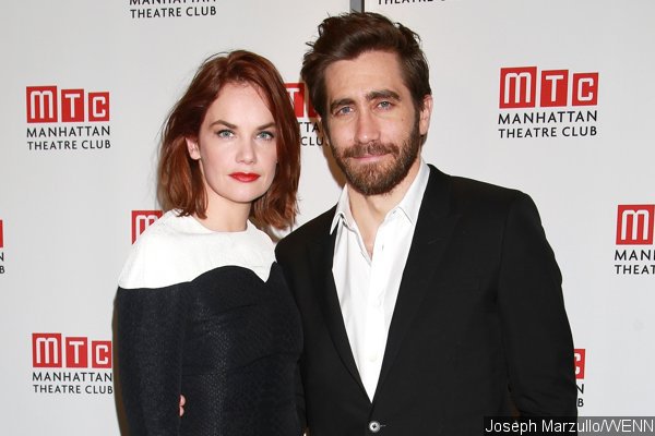 Jake Gyllenhaal Spotted Kissing Ruth Wilson in New York