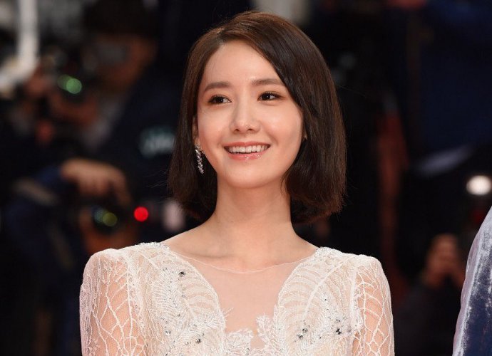 Yoona's Bare Back and Outlined Butt Steal Attention at Busan Film Festival