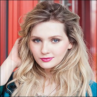 Abigail Breslin Profile Photo