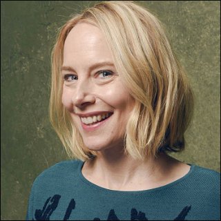 Amy Ryan Profile Photo