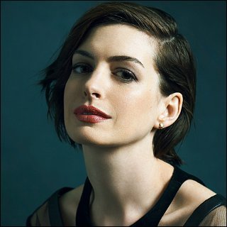 Anne Hathaway Profile Photo