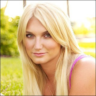 Brooke Hogan Fansite