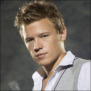 Christopher Egan Profile Photo