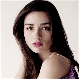 Crystal Reed Profile Photo