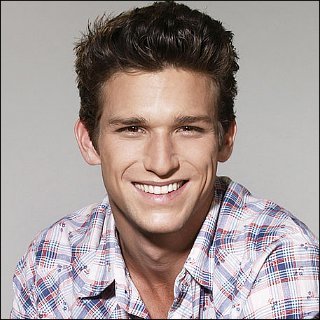 Daren Kagasoff Profile Photo