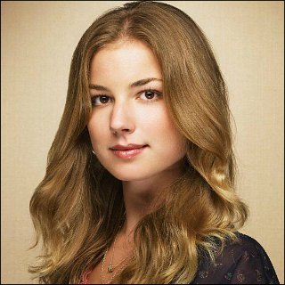 Emily VanCamp Profile Photo