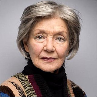 Emmanuelle Riva Profile Photo