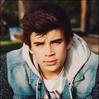 Hayes Grier Profile Photo