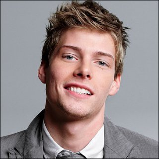 Hunter Parrish Profile Photo