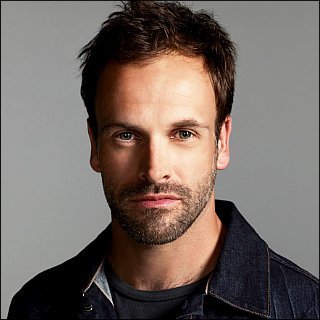 Jonny Lee Miller Profile Photo