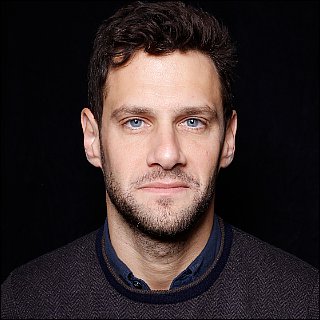 Justin Bartha Justin Bartha