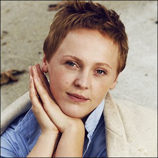 Laura Marling Profile Photo