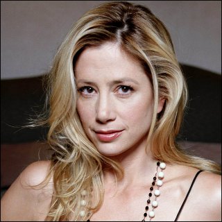 Mira Sorvino Profile Photo