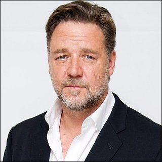 Russell Crowe Profile Photo