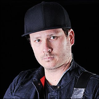 Tom DeLonge Profile Photo