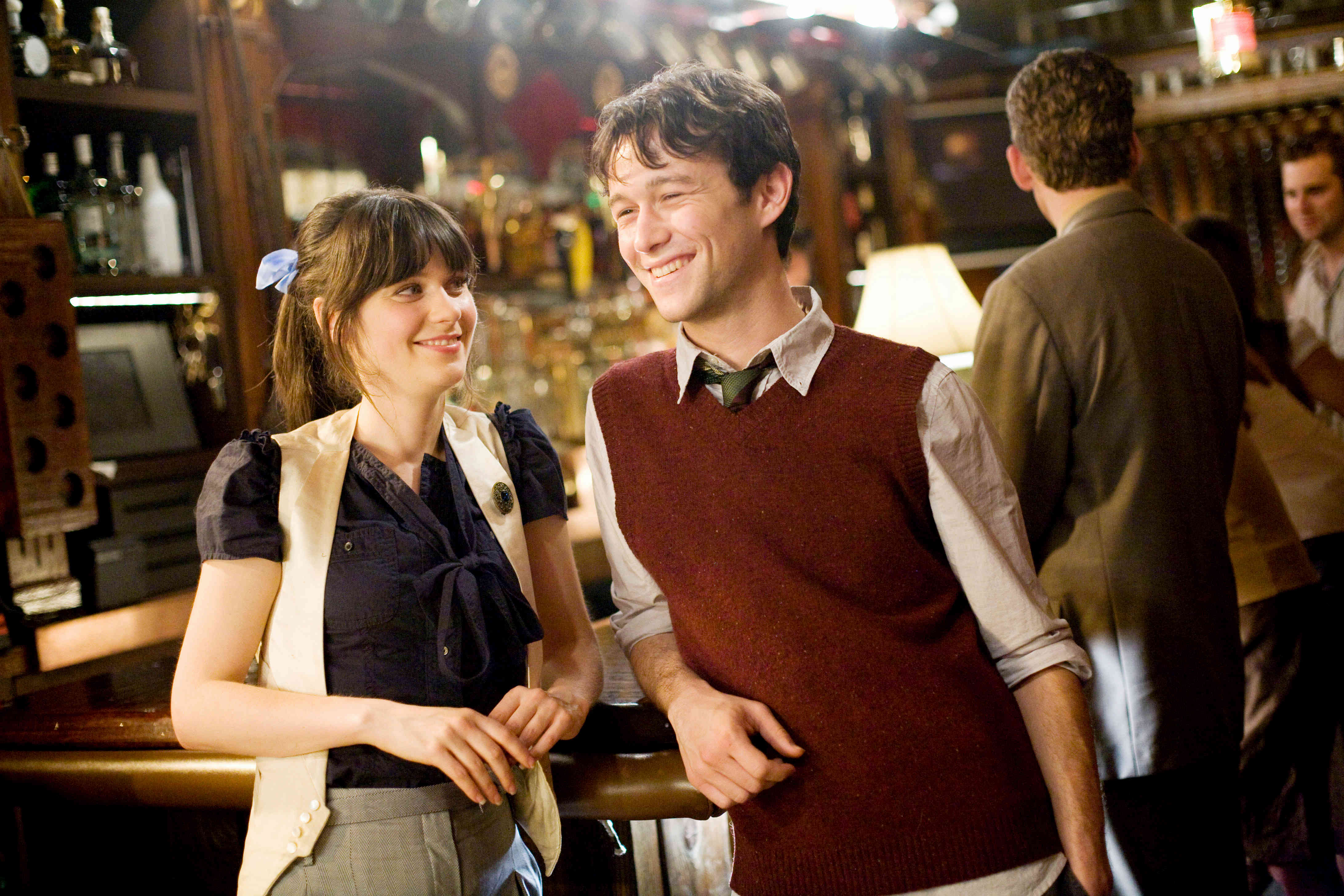 Zooey Deschanel stars as Summer and Joseph Gordon-Levitt stars as Tom in Fox Searchlight Pictures' 500 Days of Summer (2009)