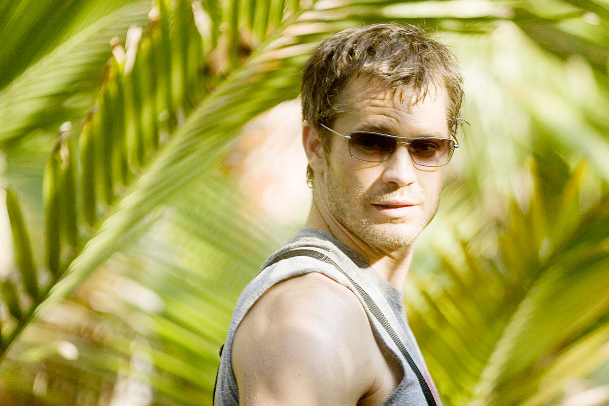 Timothy Olyphant stars as Nick in Universal Pictures' A Perfect Getaway (2009)